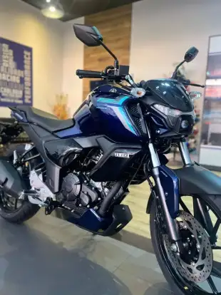 YAMAHA-FZ15 FAZER CONNECTED ABS-2026