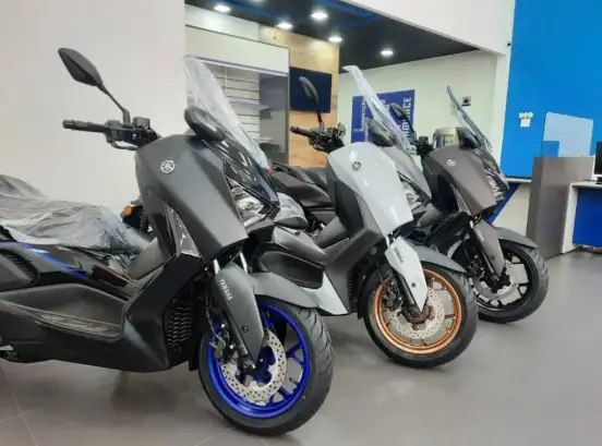 YAMAHA-XMAX 300 CONNECTED ABS-2026