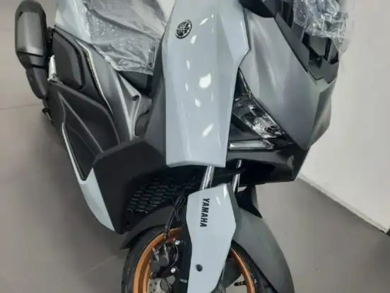 YAMAHA-XMAX 300 CONNECTED ABS YAMAHA-XMAX 300 CONNECTED ABS-2026