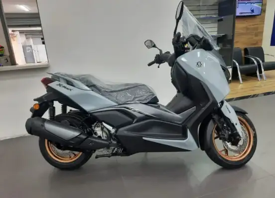 YAMAHA-XMAX 300 CONNECTED ABS-2026