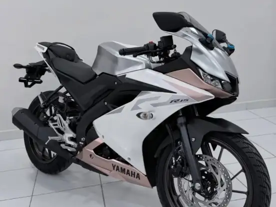 YAMAHA-YZF R15-2026