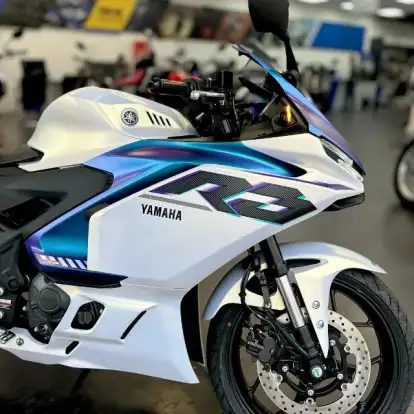 YAMAHA-YZF R3 ABS CONNECTED YAMAHA-YZF R3 ABS CONNECTED-2025