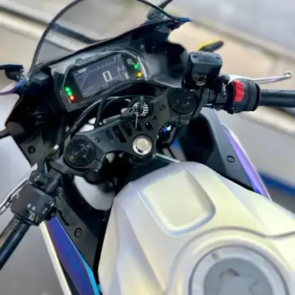 YAMAHA-YZF R3 ABS CONNECTED YAMAHA-YZF R3 ABS CONNECTED-2025