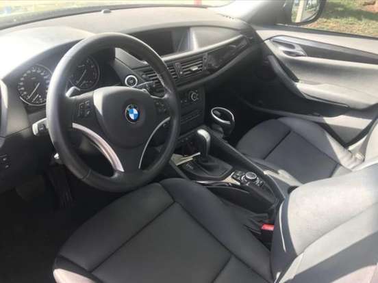 BMW-X1-2011