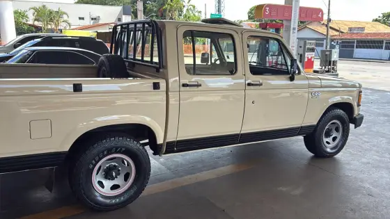 CHEVROLET C20 4.1 CUSTOM L CD 8V GASOLINA 4P MANUAL CHEVROLET C20 4.1 CUSTOM L CD 8V GASOLINA 4P MANUAL