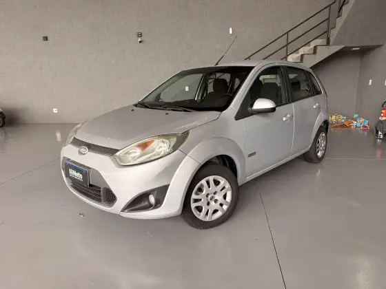 FORD FIESTA 1.6 MPI CLASS HATCH 8V FLEX 4P MANUAL