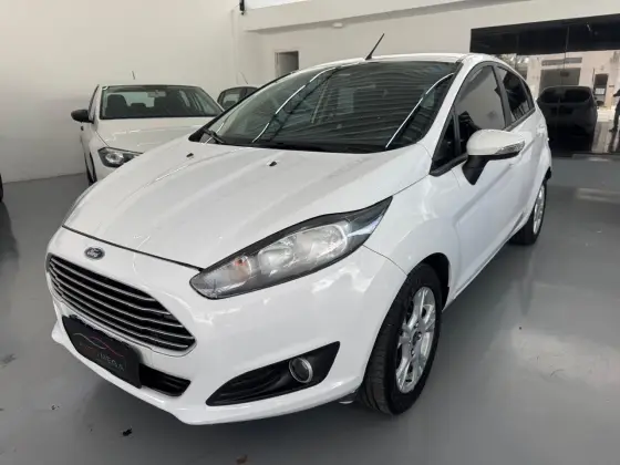 FORD FIESTA 1.6 SEL HATCH 16V FLEX 4P POWERSHIFT FORD FIESTA 1.6 SEL HATCH 16V FLEX 4P POWERSHIFT