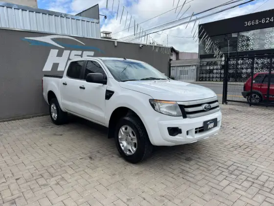 FORD RANGER 2.2 XL 4X4 CD 16V DIESEL 4P MANUAL FORD RANGER 2.2 XL 4X4 CD 16V DIESEL 4P MANUAL