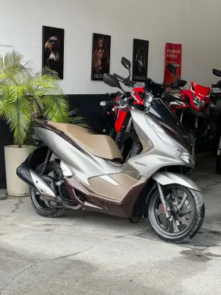 HONDA PCX DLX 