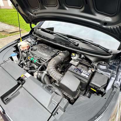 HYUNDAI-HB20S-2023