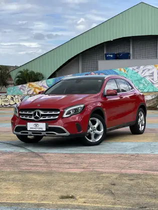 MERCEDES-BENZ GLA 200 1.6 CGI FLEX ADVANCE 7G-DCT MERCEDES-BENZ GLA 200 1.6 CGI FLEX ADVANCE 7G-DCT