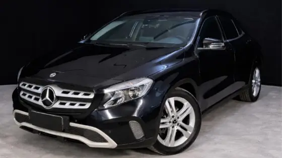 MERCEDES-BENZ GLA 200 1.6 CGI FLEX STYLE 7G-DCT MERCEDES-BENZ GLA 200 1.6 CGI FLEX STYLE 7G-DCT