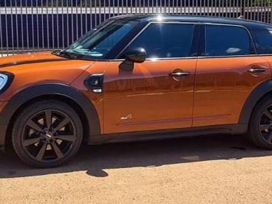 MINI-COOPER-2.0 JOHN COOPER WORKS 16V TURBO GASOLINA 2P AUTOMATICO MINI-COOPER-2017