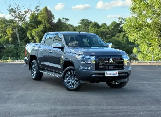 MITSUBISHI TRITON 2.4 BITURBO DIESEL CD HPE-S 4X4 AUTOMÁTICO MITSUBISHI TRITON 2.4 BITURBO DIESEL CD HPE-S 4X4 AUTOMÁTICO