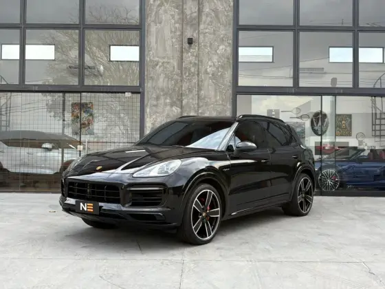 PORSCHE CAYENNE 3.0 V6 E-HYBRID PLATINUM EDITION AWD TIPTRONIC S
