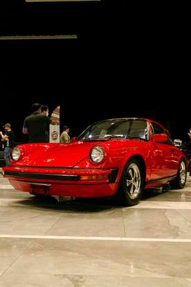 PORSCHE-911-1977