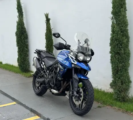 TRIUMPH TIGER 800 XRX 