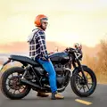 TRIUMPH STREET TWIN TRIUMPH STREET TWIN