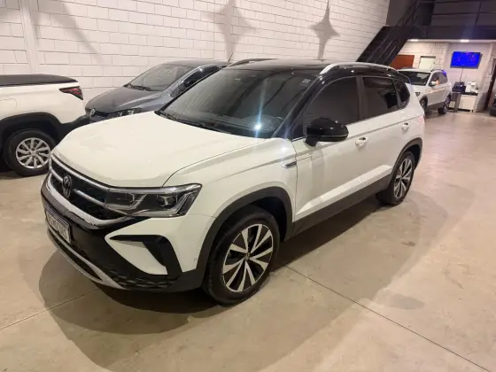 VOLKSWAGEN TAOS 1.4 250 TSI TOTAL FLEX HIGHLINE AUTOMÁTICO