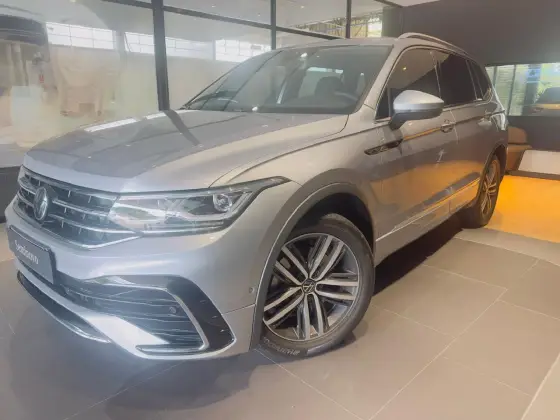 VOLKSWAGEN TIGUAN 2.0 300 TSI GASOLINA ALLSPACE R-LINE AUTOMÁTICO