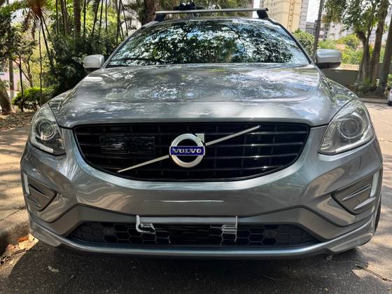 VOLVO XC60 2.0 T5 R-DESIGN GASOLINA 4P AUTOMÁTICO