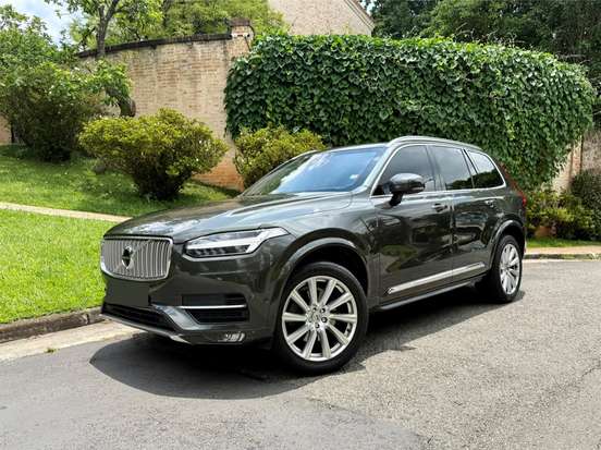 VOLVO-XC90-2018