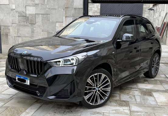 BMW-X1-2024