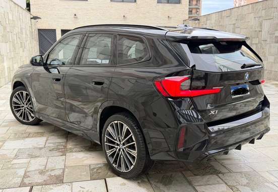 BMW-X1-2024