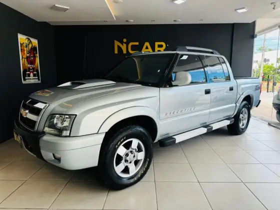 CHEVROLET S10 2.8 EXECUTIVE 4X4 CD 12V TURBO ELECTRONIC INTERCOOLER DIESEL 4P MANUAL