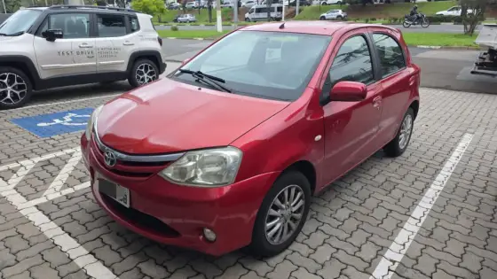 TOYOTA ETIOS 1.5 XLS 16V FLEX 4P MANUAL