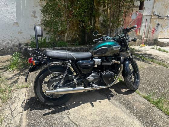 TRIUMPH BONNEVILLE T100 900 