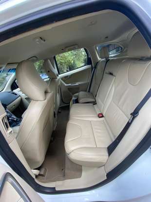 VOLVO-XC60-2013