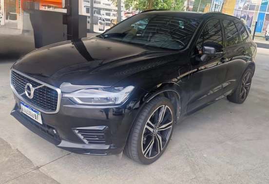 VOLVO-XC60-2019