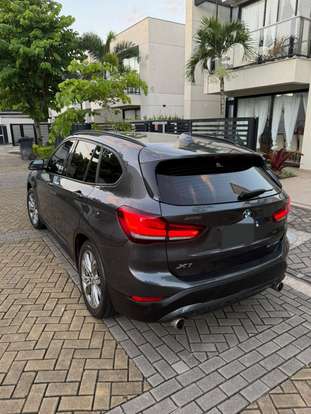 BMW-X1-2021