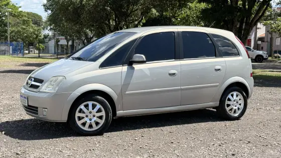 CHEVROLET MERIVA 1.8 MPFI CD 8V GASOLINA 4P MANUAL CHEVROLET MERIVA 1.8 MPFI CD 8V GASOLINA 4P MANUAL