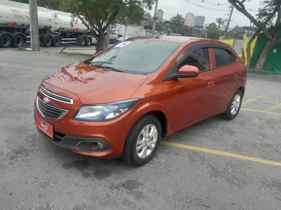 CHEVROLET ONIX 1.0 MPFI LOLLAPALOOZA 8V FLEX 4P MANUAL