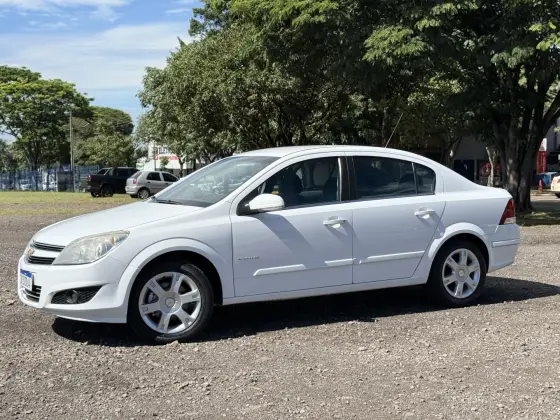 CHEVROLET VECTRA 2.0 MPFI ELEGANCE 8V 140CV FLEX 4P MANUAL