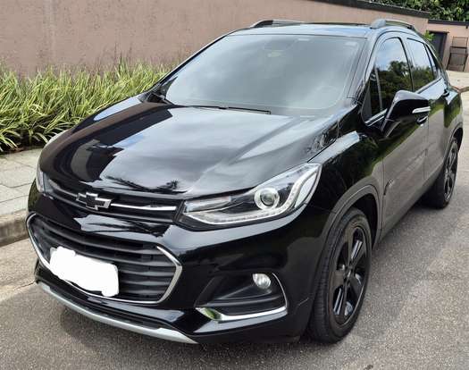 CHEVROLET-TRACKER-2018