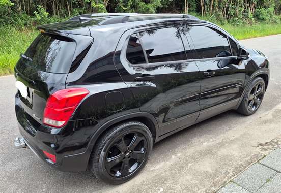 CHEVROLET-TRACKER-2018