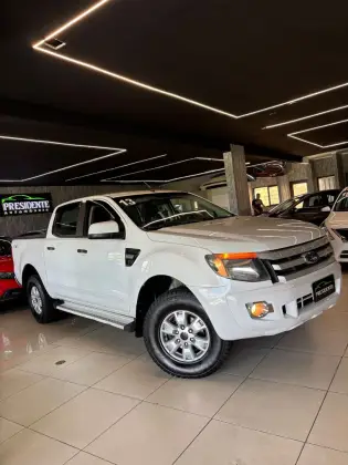 FORD RANGER 2.2 XL 4X4 CD 16V DIESEL 4P MANUAL FORD RANGER 2.2 XL 4X4 CD 16V DIESEL 4P MANUAL