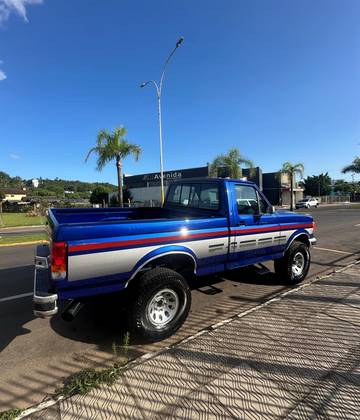 FORD F-1000 3.9 SUPER SÉRIE 4X4 CS 8V TURBO DIESEL 2P MANUAL