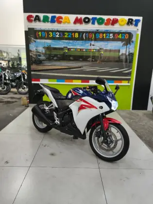 HONDA CBR 250R 