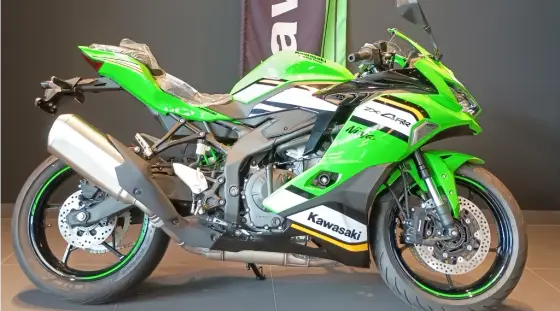 KAWASAKI NINJA ZX-4RR 