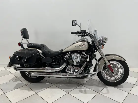 KAWASAKI VULCAN 900 CLASSIC LT 