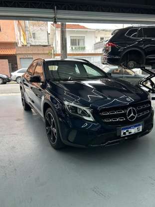 MERCEDES-BENZ-GLA 200-2018