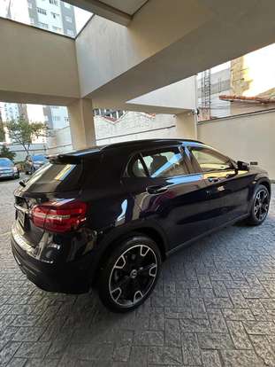 MERCEDES-BENZ-GLA 200-2018