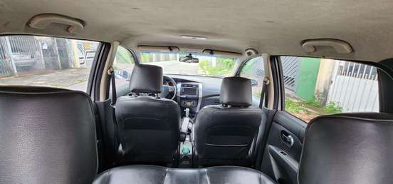 NISSAN-LIVINA-1.8 SL 16V FLEX 4P AUTOMÁTICO NISSAN-LIVINA-2011