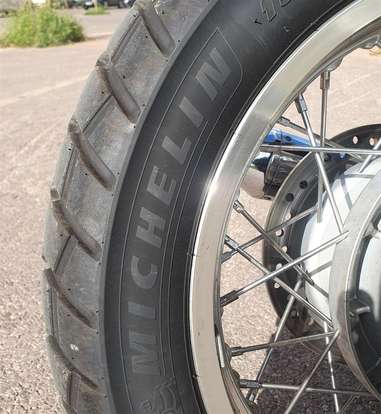 TRIUMPH-THRUXTON-2014