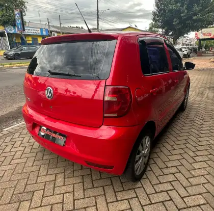 VOLKSWAGEN-FOX-2010