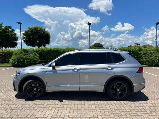 VOLKSWAGEN-TIGUAN-2.0 350 TSI GASOLINA ALLSPACE R-LINE 4MOTION DSG VOLKSWAGEN-TIGUAN-2019